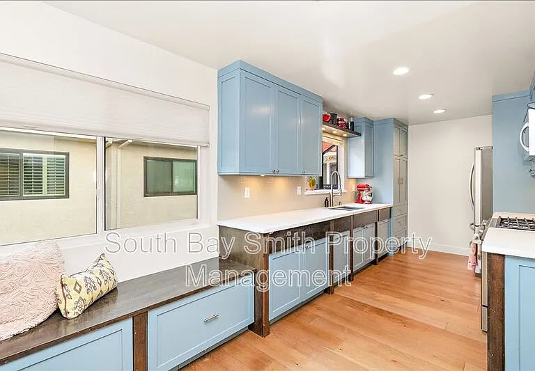 231 N Broadway #2 — Photo 26
