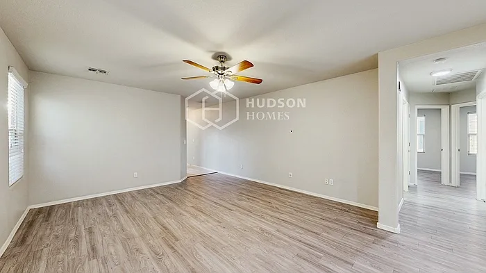 37978 N Beverly Ave — Photo 6