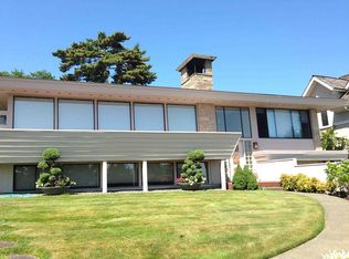 8039 Lakemont Dr NE, Seattle, WA 98115