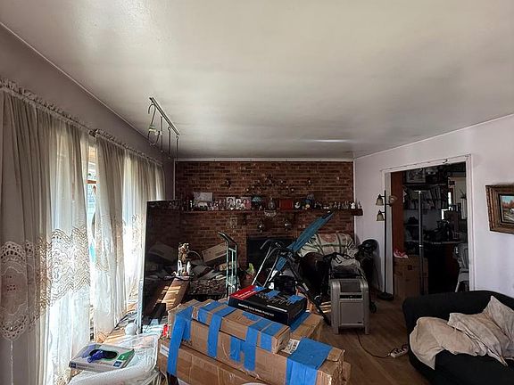 3rd image of 1400 Spencerville Rd