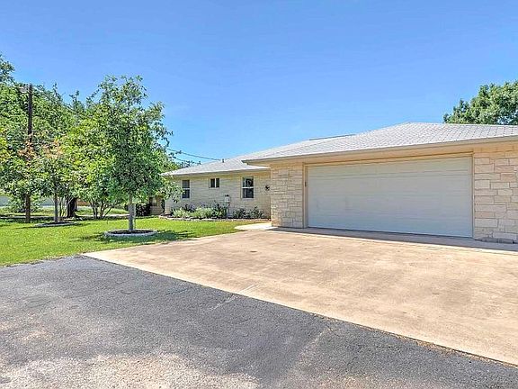 2nd image of 4916 River Oaks Dr