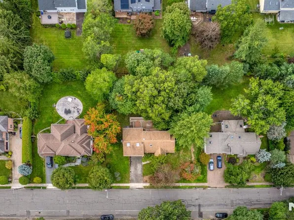 214 Anderson Avenue, Closter, NJ 07624