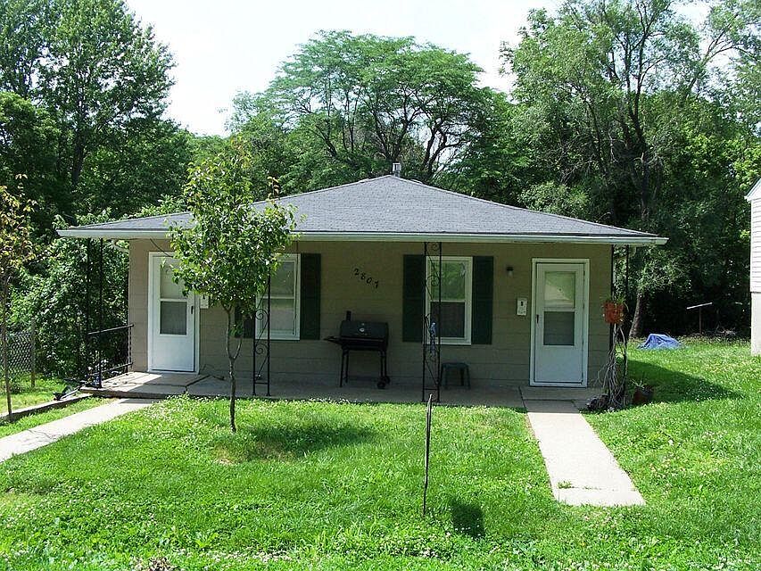 1st image of 2807 Flora Dr #A