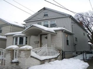 12715 95th Ave, South Richmond Hill, NY 11419