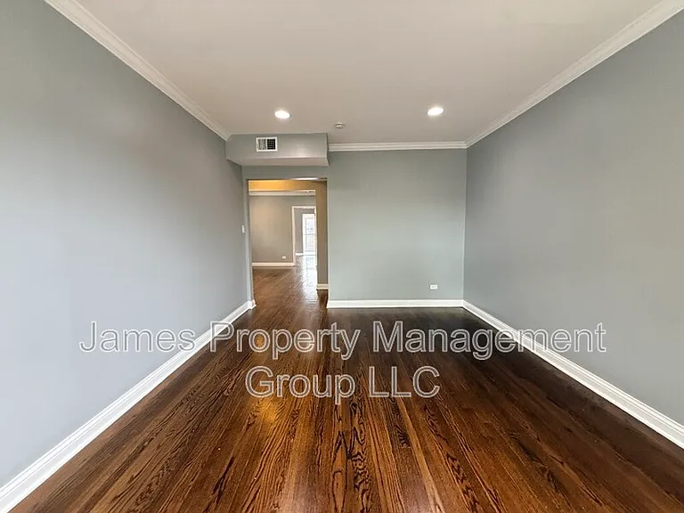 4023 N Troy St #2 — Photo 3