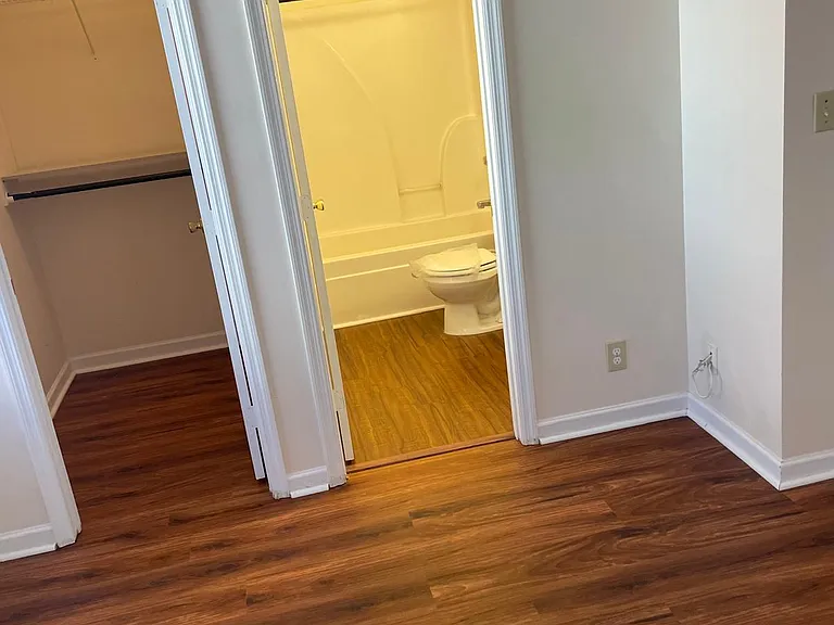 2200 Buchanan St #B — Photo 8