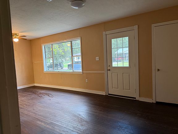 2nd image of 4144 Nancy St