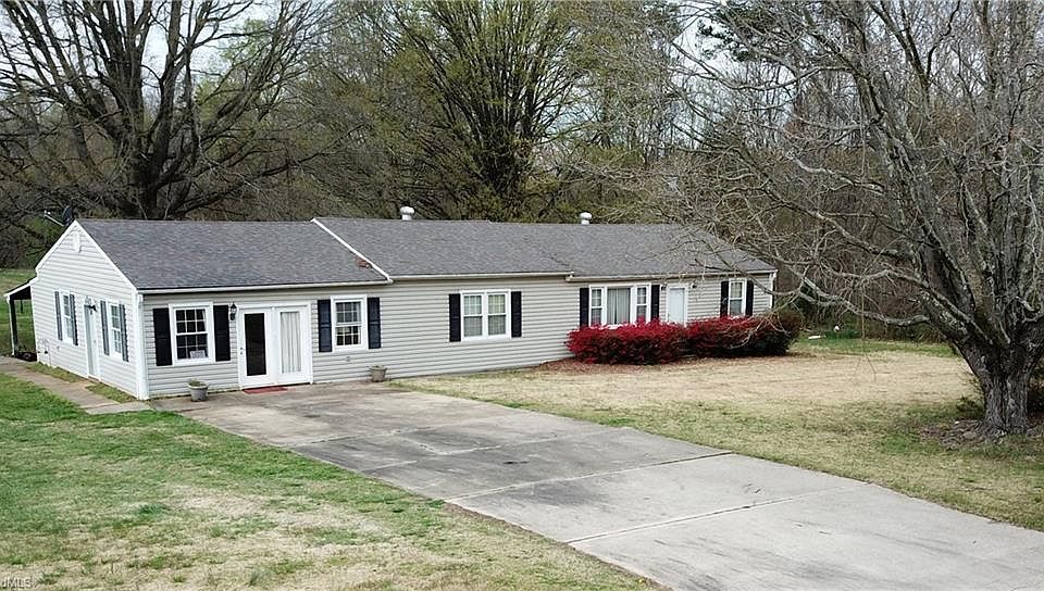 2nd image of 6633 Alley Rd