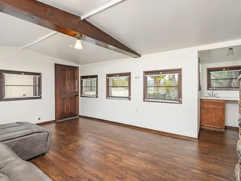 3884 Wawona St — Photo 11
