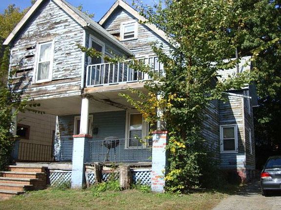 5th image of 9505 Edmunds Ave