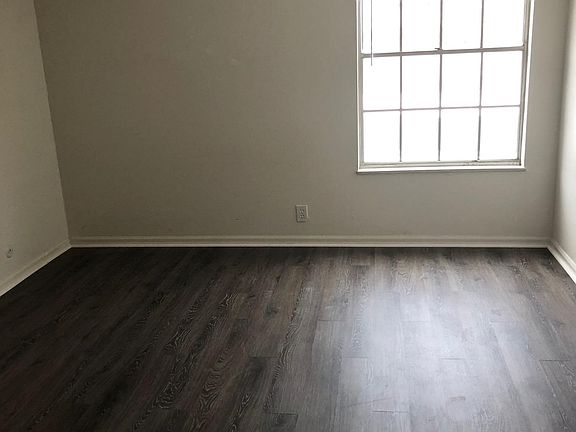 5th image of 1612 Cottonwood Dr APT 12