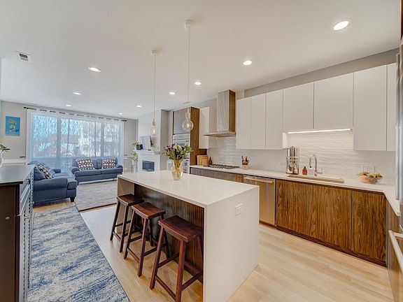 2nd image of 4119 N Western Ave #2