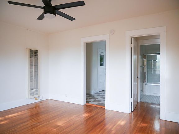 3rd image of 817 Kodak Dr #1/2