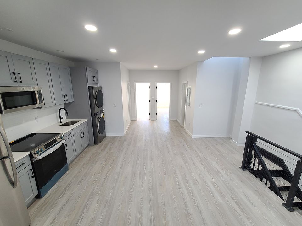 1st image of 791 McDonald Ave #4