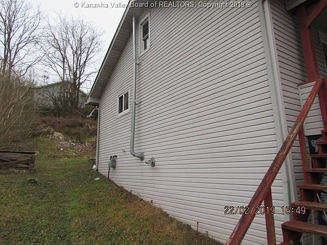 2nd image of 350 Bridgewater Rd