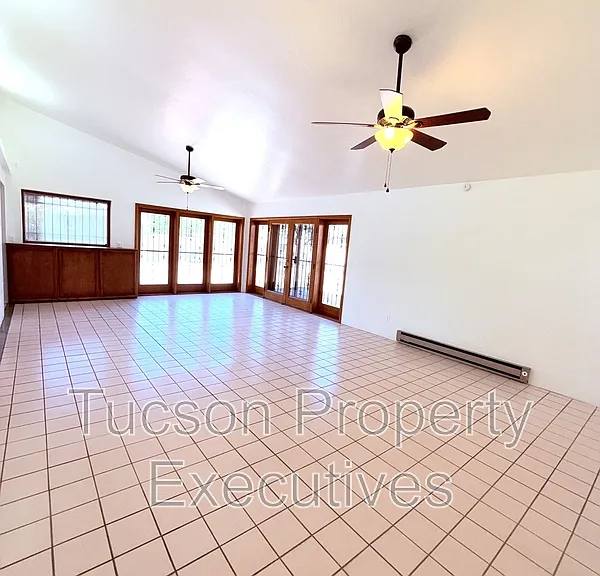 3002 N Palo Verde Ave — Photo 9
