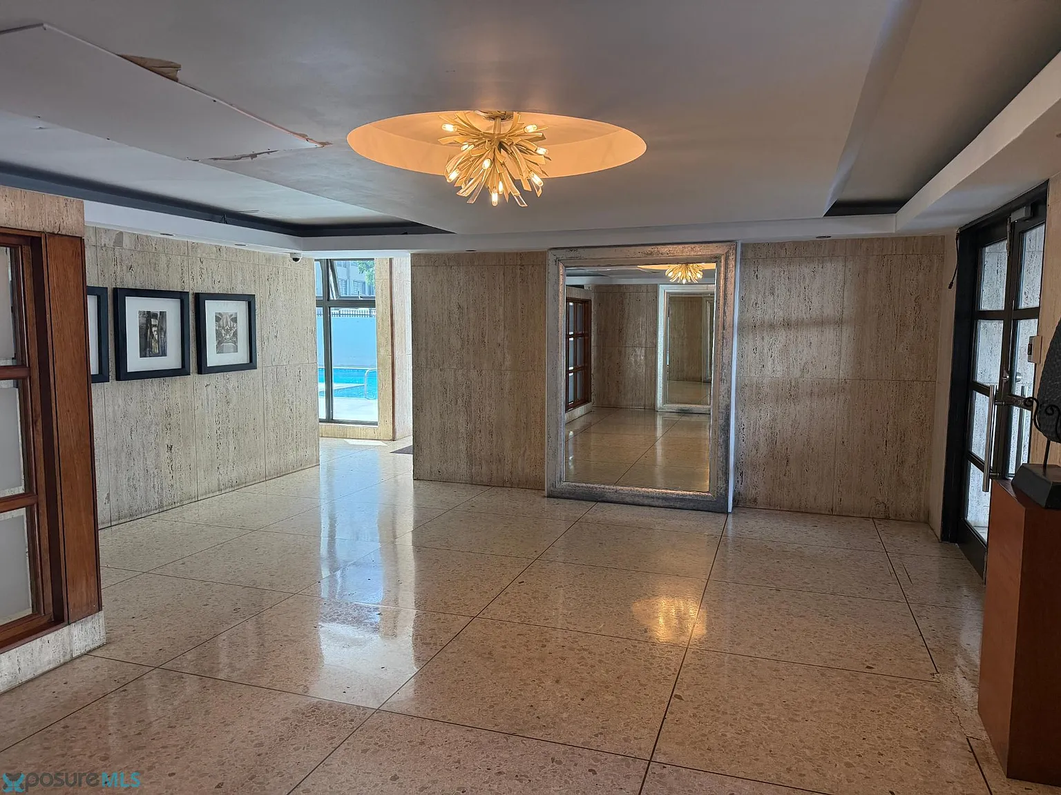 Condado Real (Condominio) — Photo 2