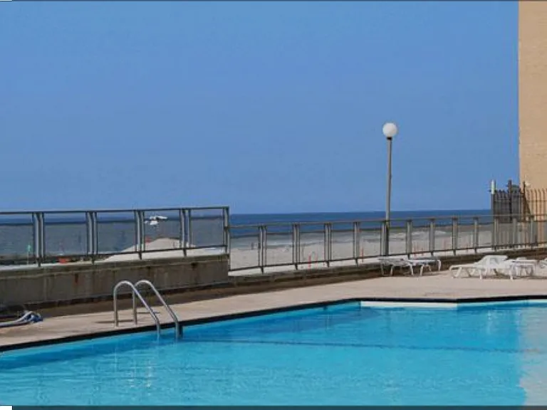 Large heated oceanfront pool