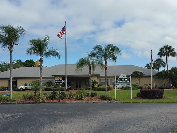 CLUBHOUSE FOXWOOD VILLAGE