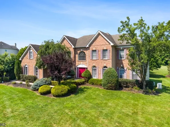 2 Coury Rd, Hillsborough Twp., NJ 08844