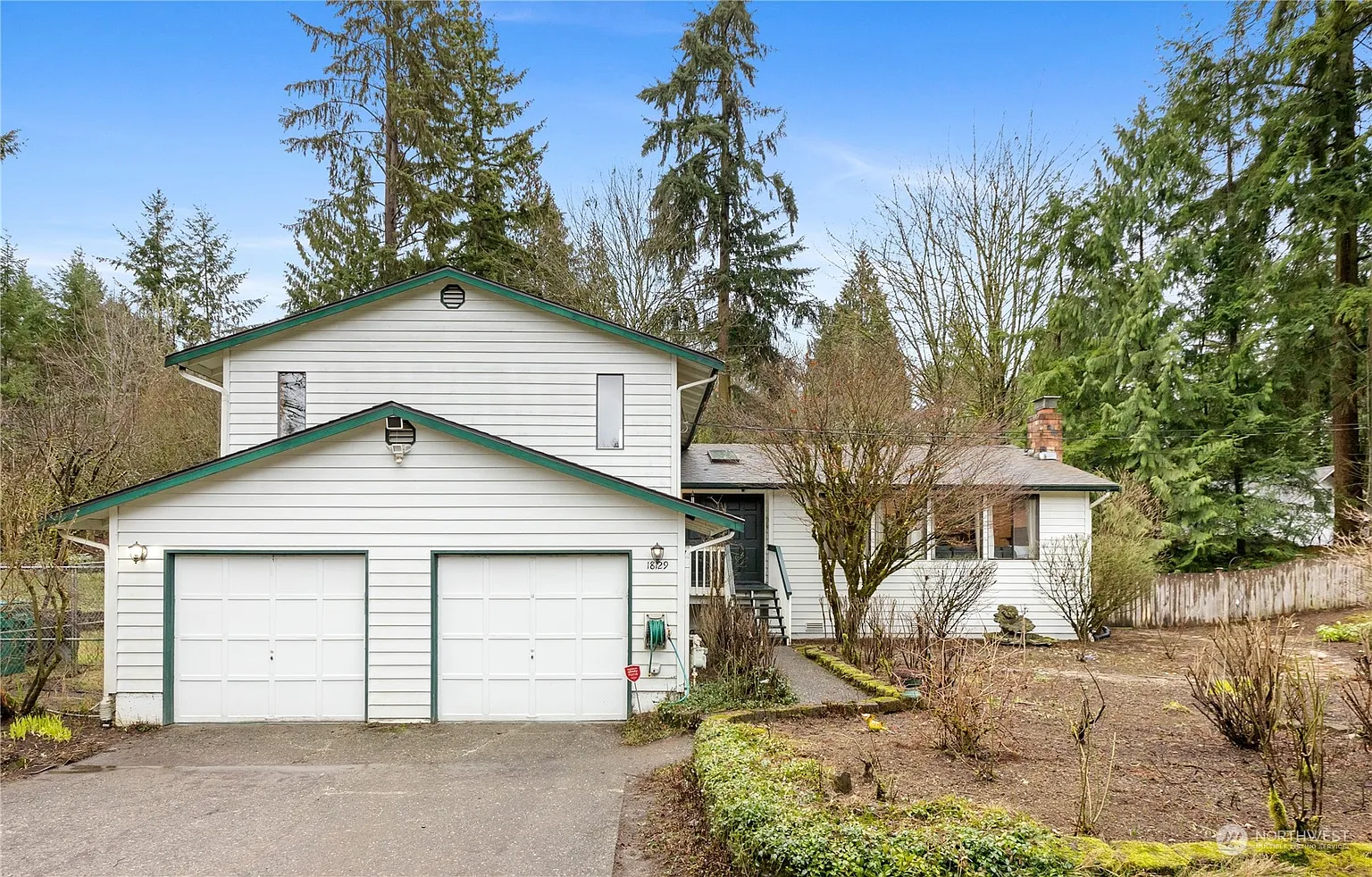 18129 James Street photo 1