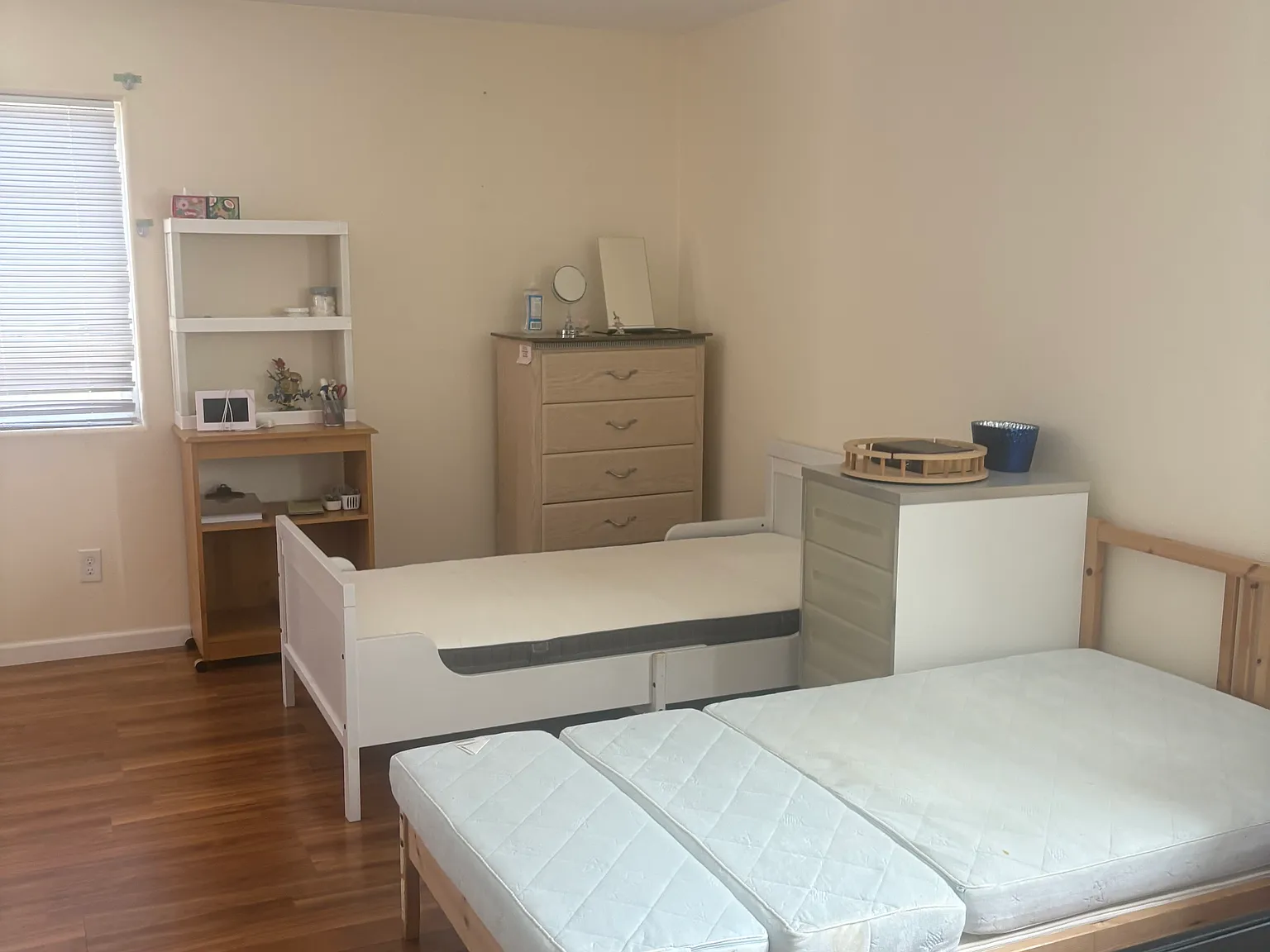 Studio, 425 sqft, $1,100 — Photo 1