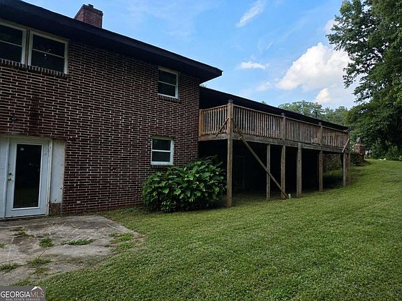 2nd image of 3042 Peek Rd NW