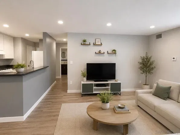 1605 Hotel Cir S Unit B207, San Diego, CA 92108