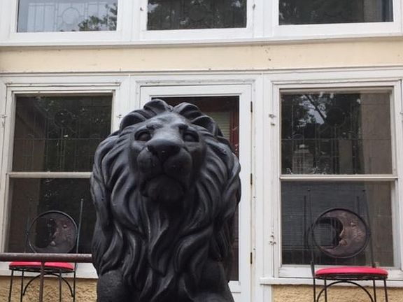 His name is Dave Growl. He'll be there to greet you just outside your private entry.
