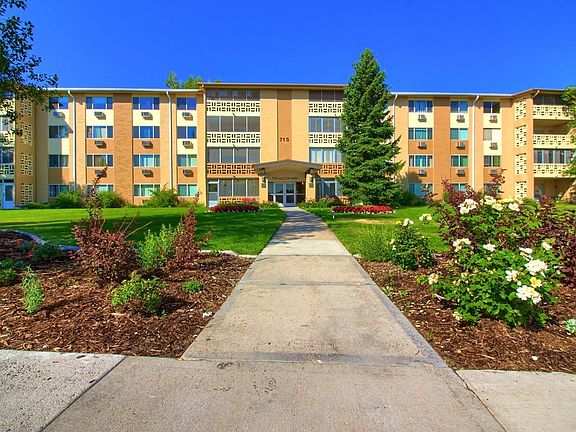 3rd image of 715 S Alton Way Unit 5B