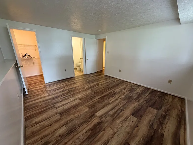 9397 London Tower Ct #503 — Photo 8