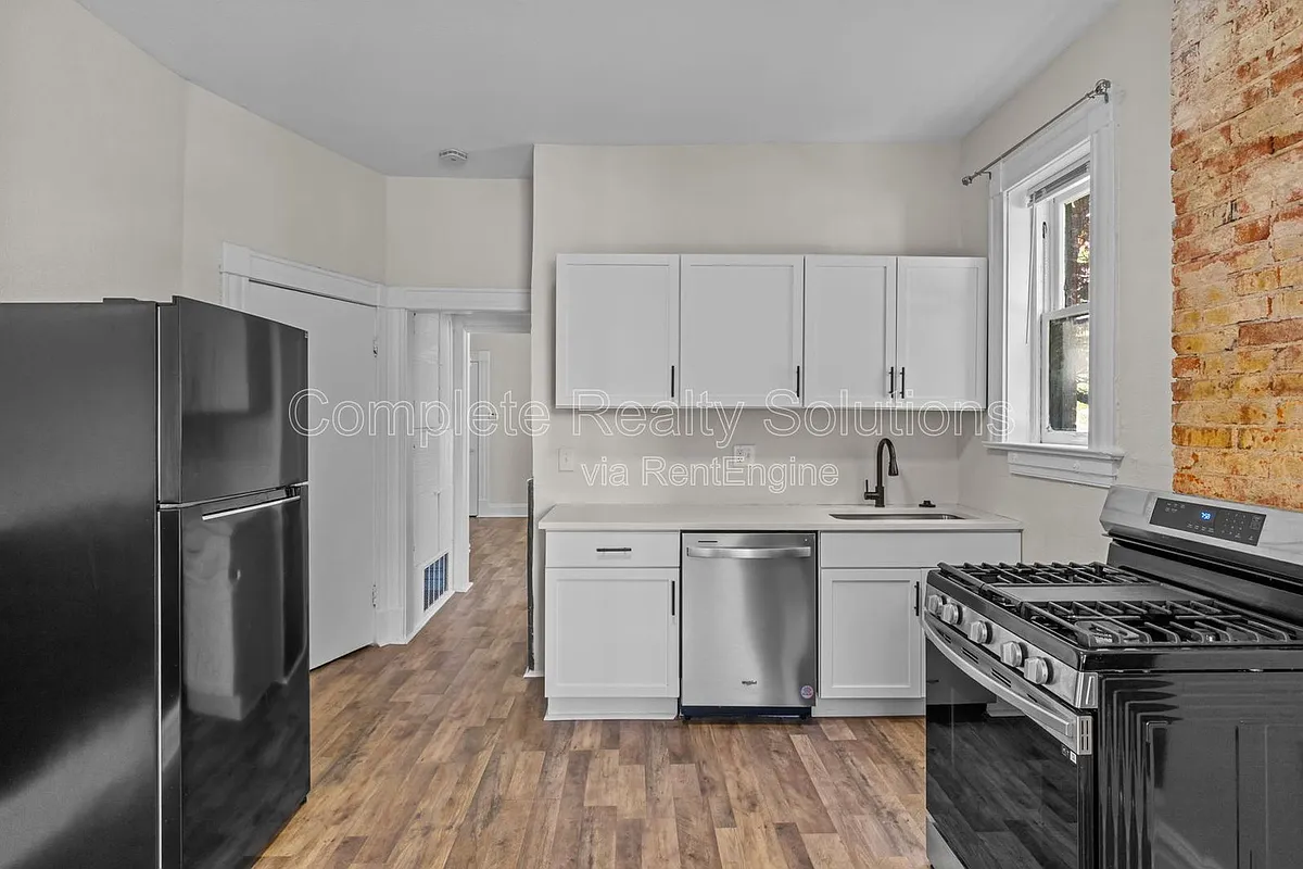 Building Photo - 3402 Dunnica Ave #3400-1F