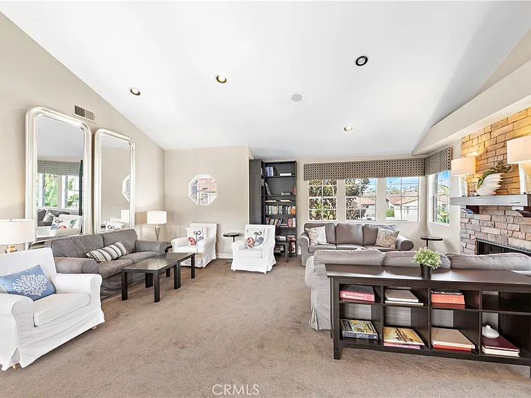 68 Corniche Dr #C — Photo 41