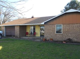 2229 Cardinal Rd, Ardmore, OK 73401