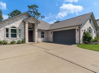 1458 River Oaks Dr, Huntsville, TX 77340