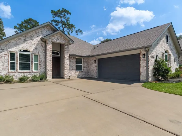 1458 River Oaks Dr, Huntsville, TX 77340