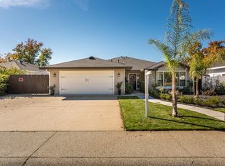 1755 Calloway Cir, Auburn, CA 95603