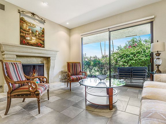 5th image of 31 Stanford Dr