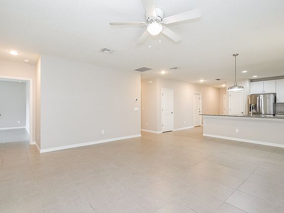 3rd image of 830 Hazel Grove Ct