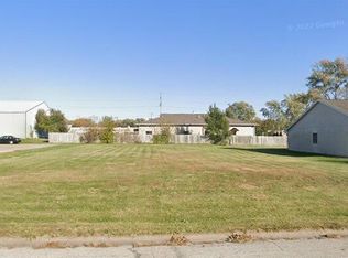 119/121 Argo St, Washington, IL 61571