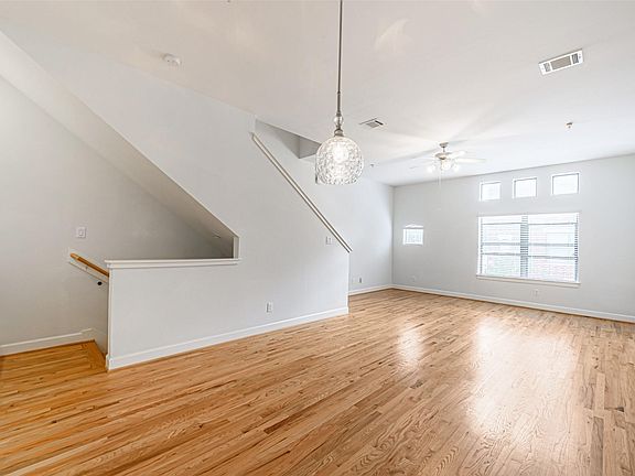 3rd image of 2710 Hullsmith Dr APT 501