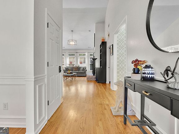 4th image of 1501 Patrick Rd