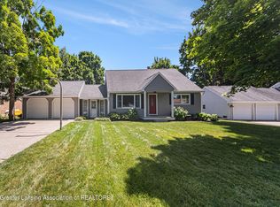 1638 E Stoll Rd, Lansing, MI 48906
