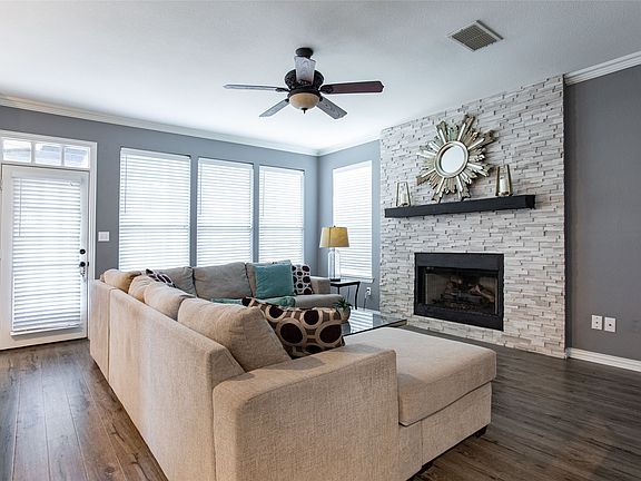 2nd image of 408 Westlake Ct