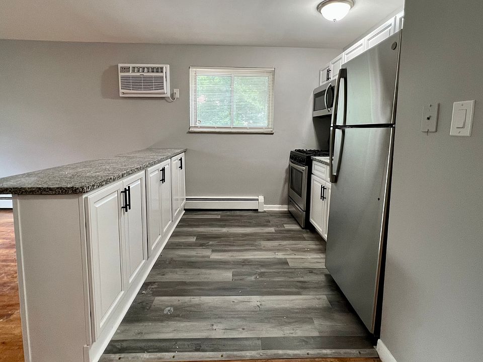 Pleasant Ridge Square Apartments 6140 Ridge Ave Cincinnati OH Zillow