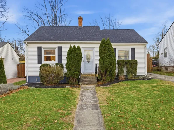 1104 Oak Hill Dr, Lexington, KY 40505