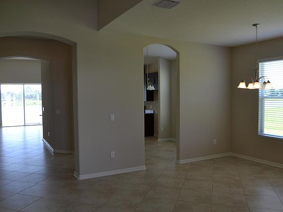 4th image of 7215 Blue Beech Dr