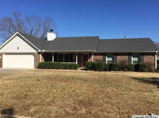 2218 Lancelot Dr SW, Decatur, AL 35603