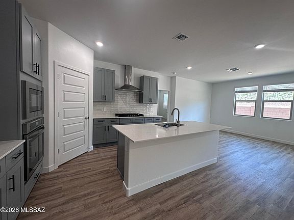 5th image of 9922 N Blue Hibiscus Dr