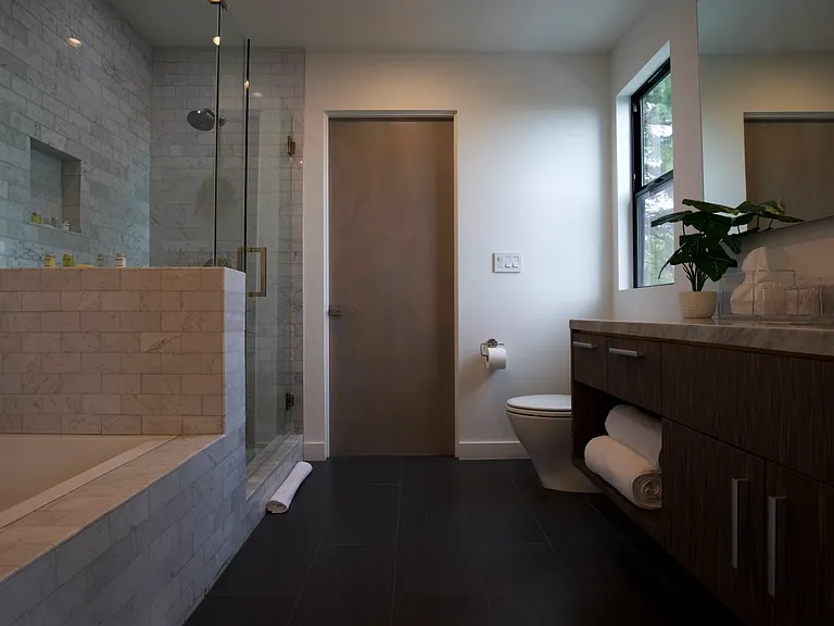 2260 Maravilla Dr — Photo 23